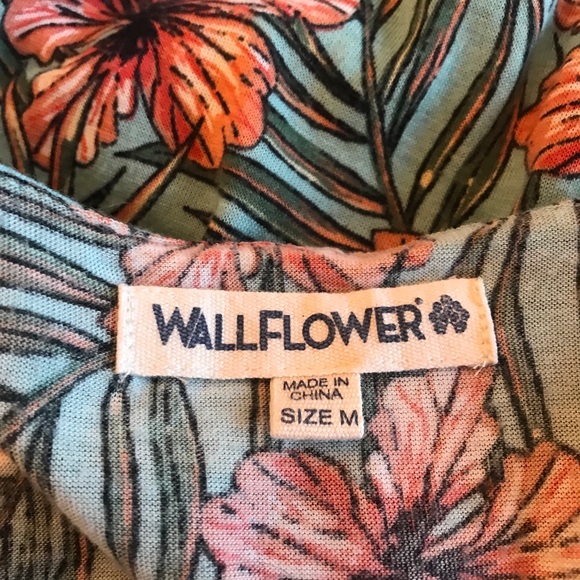 WALLFLOWER Top Ruffle Overlay Tropical Empire Style Sleeveless Size Medium - Picture 2 of 8